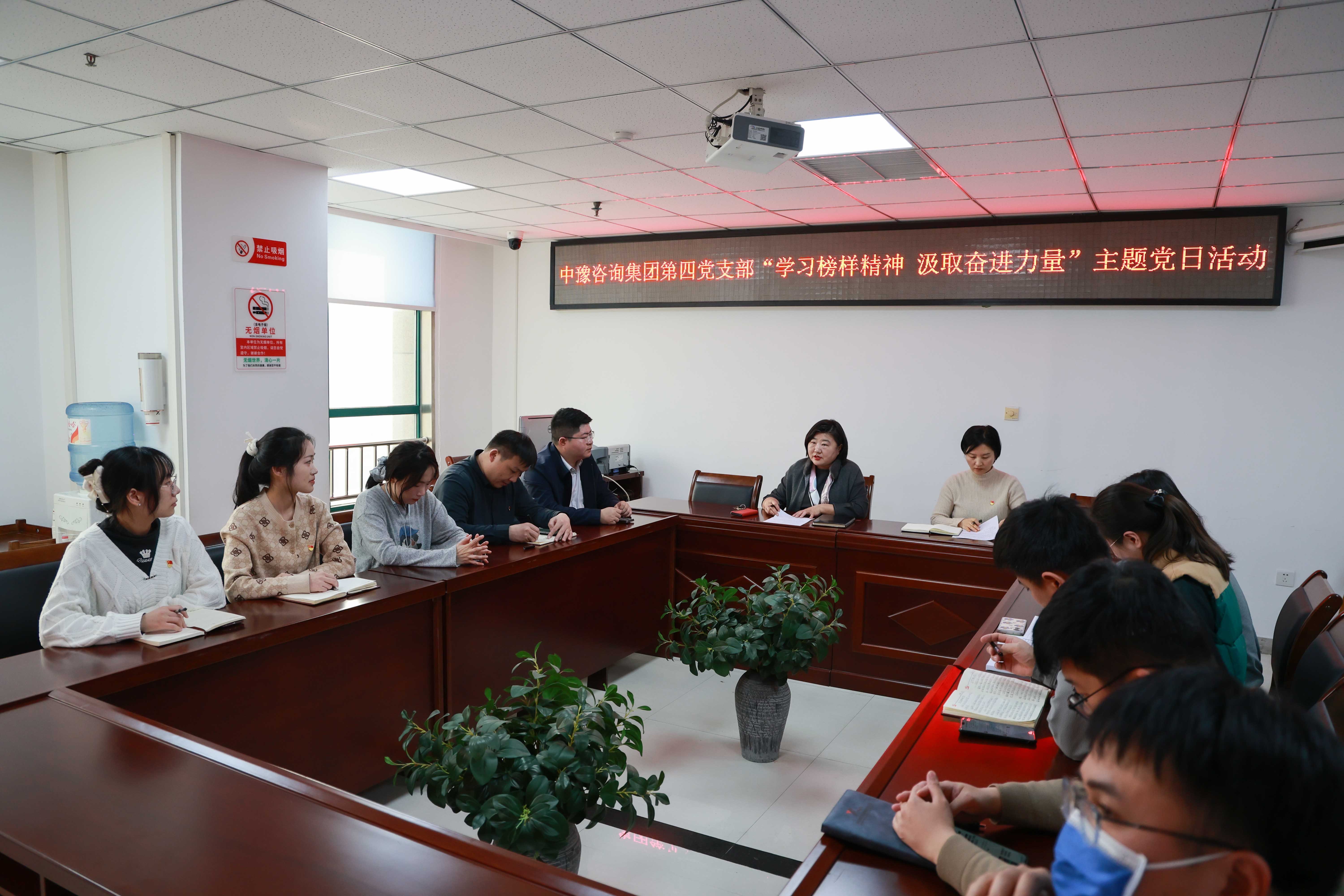 简报用1.jpg